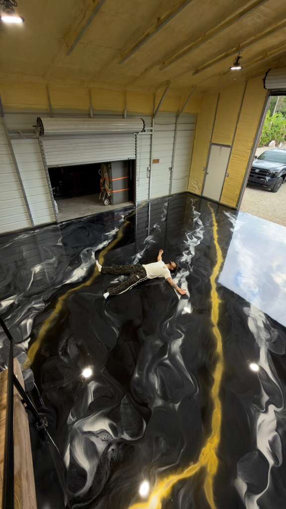 EK Epoxy gold-vein metallic floor